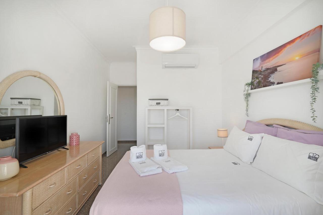 Costa Beach Apartment By The Portuguese Butler Costa de Caparica Luaran gambar